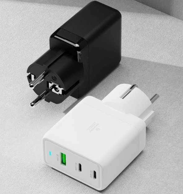 휴대성과 효율성을 한 번에, 신지모루 65W 초고속 충전기